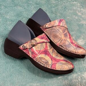 Rocky Multicolor Women's Mules with Blue Accents